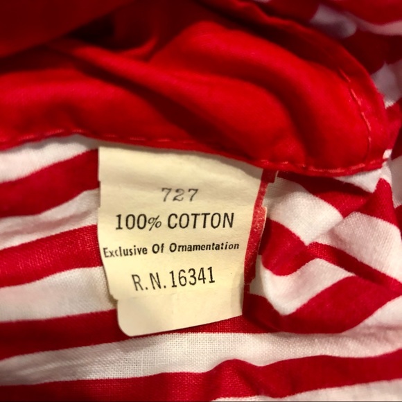 VINTAGE 70s Christmas Apron and Farmers Almanac Red and White Oven Baking Mitt - Picture 6 of 9